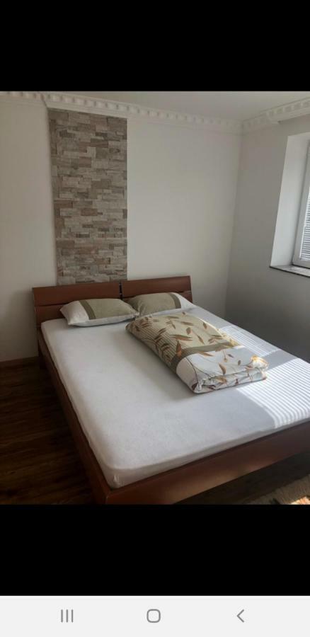פלאב Ema Guest House מראה חיצוני תמונה