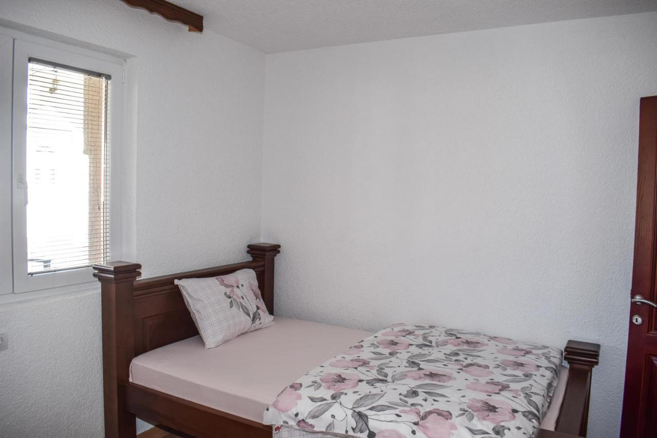 פלאב Ema Guest House מראה חיצוני תמונה